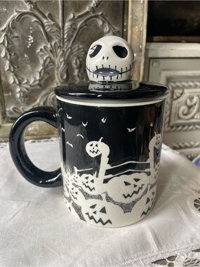 Jack Skellington black ceramic coffee mug lid Tim Burton Nightmare bef Christmas